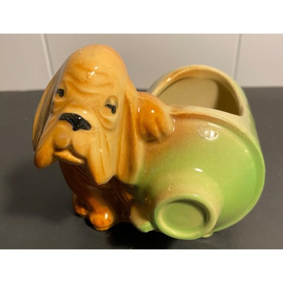 Doggone cute SHAWNEE POTTERY HOUND DOG WITH JUG PLANTER #610 Basset Hound MARKED - Picture 1 of 5